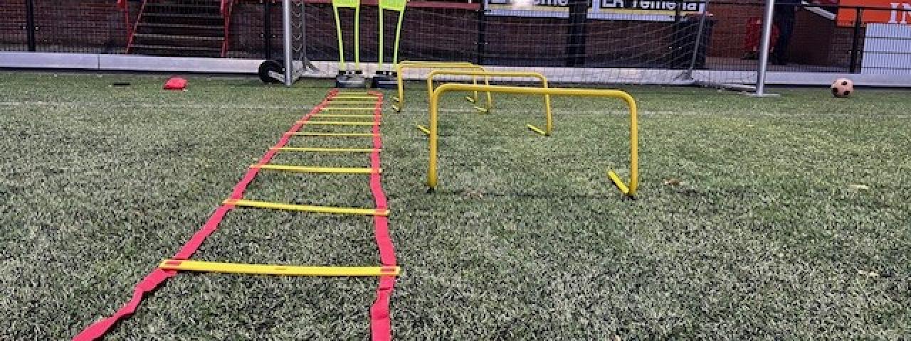 MVO: Nieuwe materialen voor de jongste voetbaltoppers