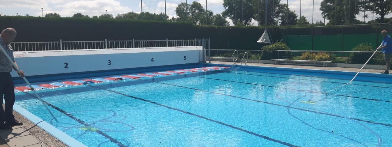 Nieuw onderhoudsapparatuur voor Zwembad de Luttenberg